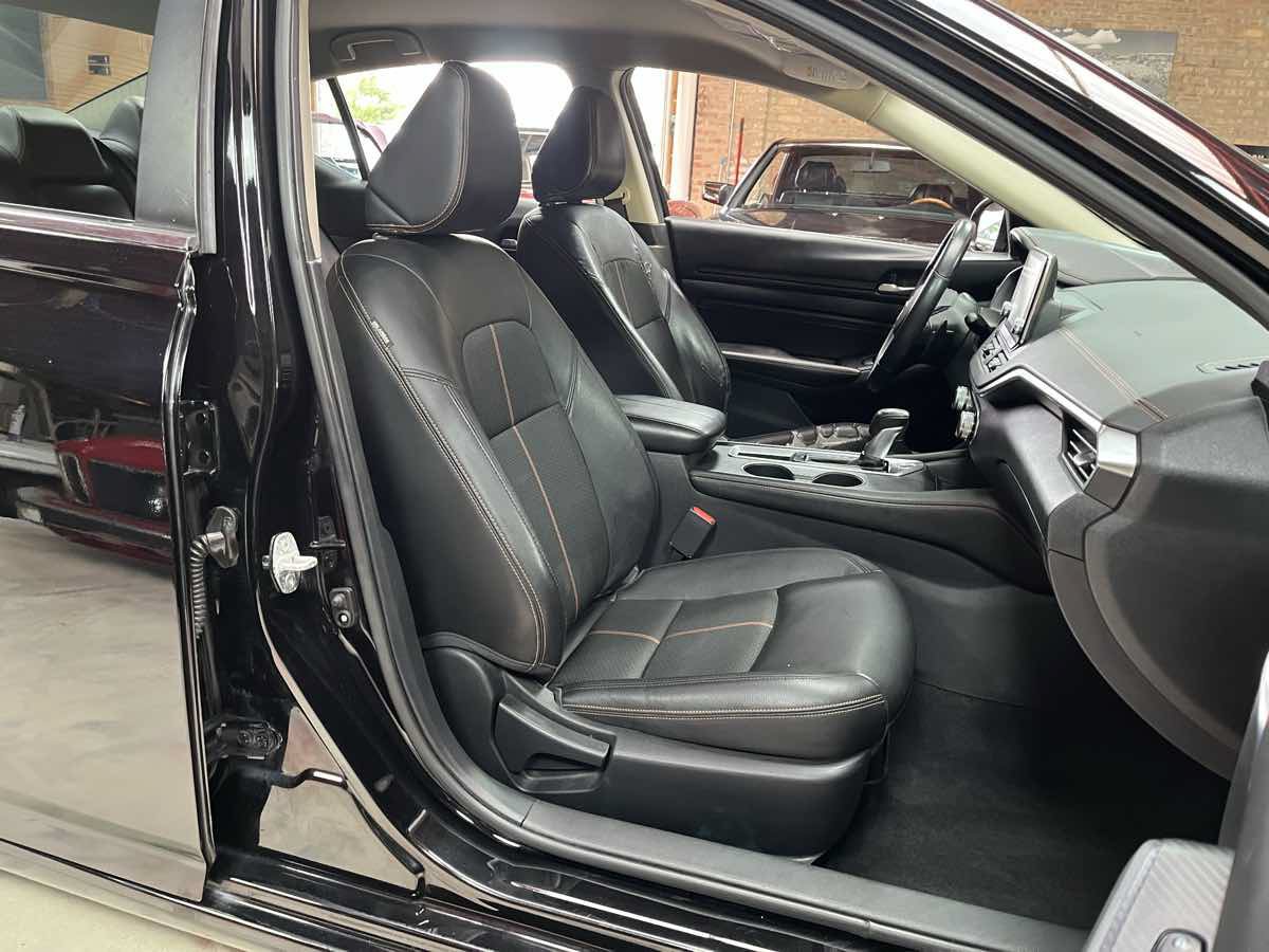 Used 2019 Nissan Altima 2.5 SR FWD image 23