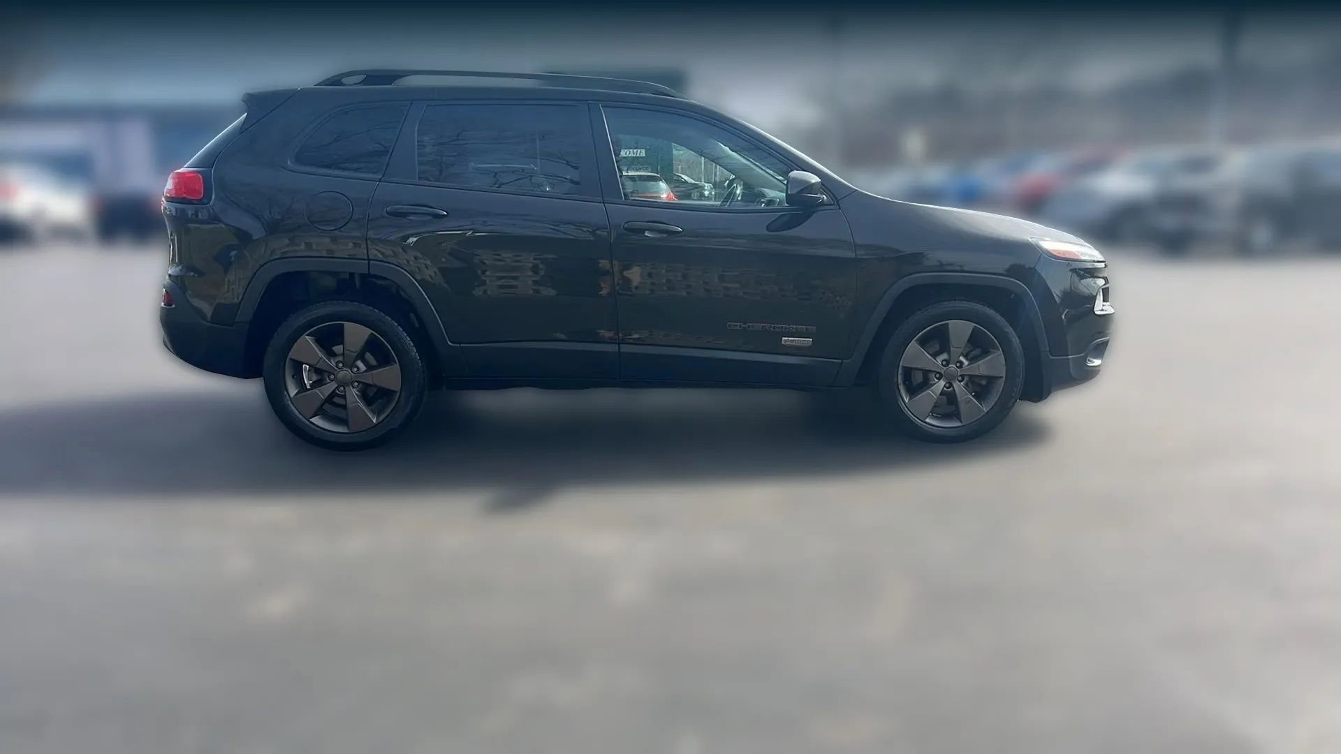 Used 2016 Jeep Cherokee 75th Anniversary image 6