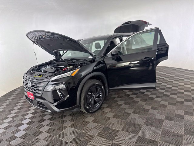 New 2026 Nissan Rogue SV AWD/4WD image 10