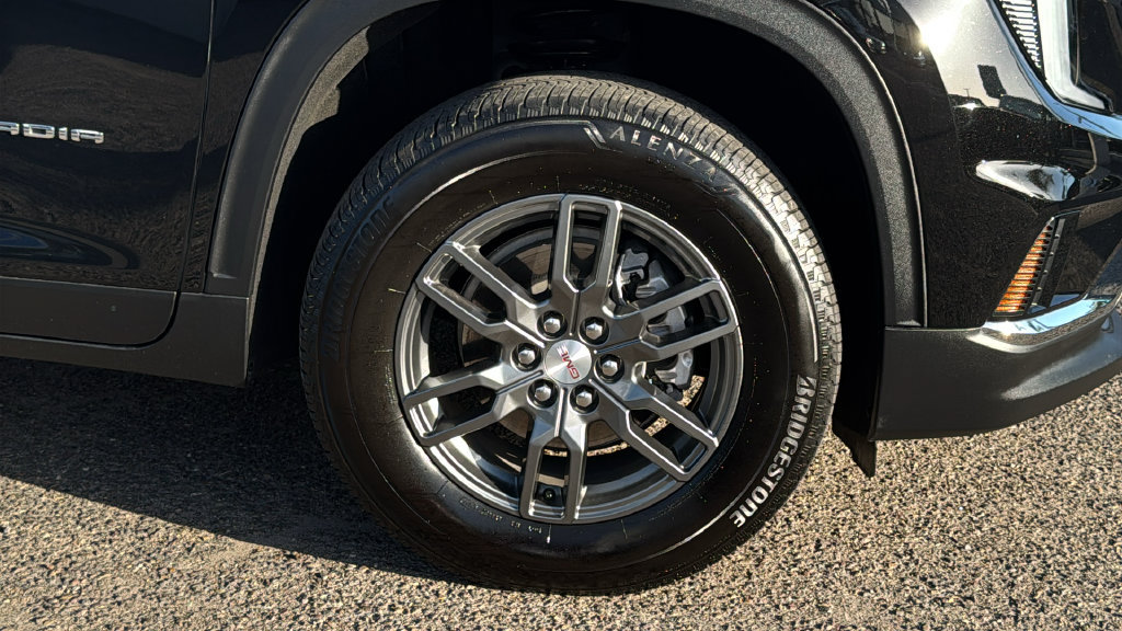 Used 2026 GMC Acadia Elevation FWD image 7