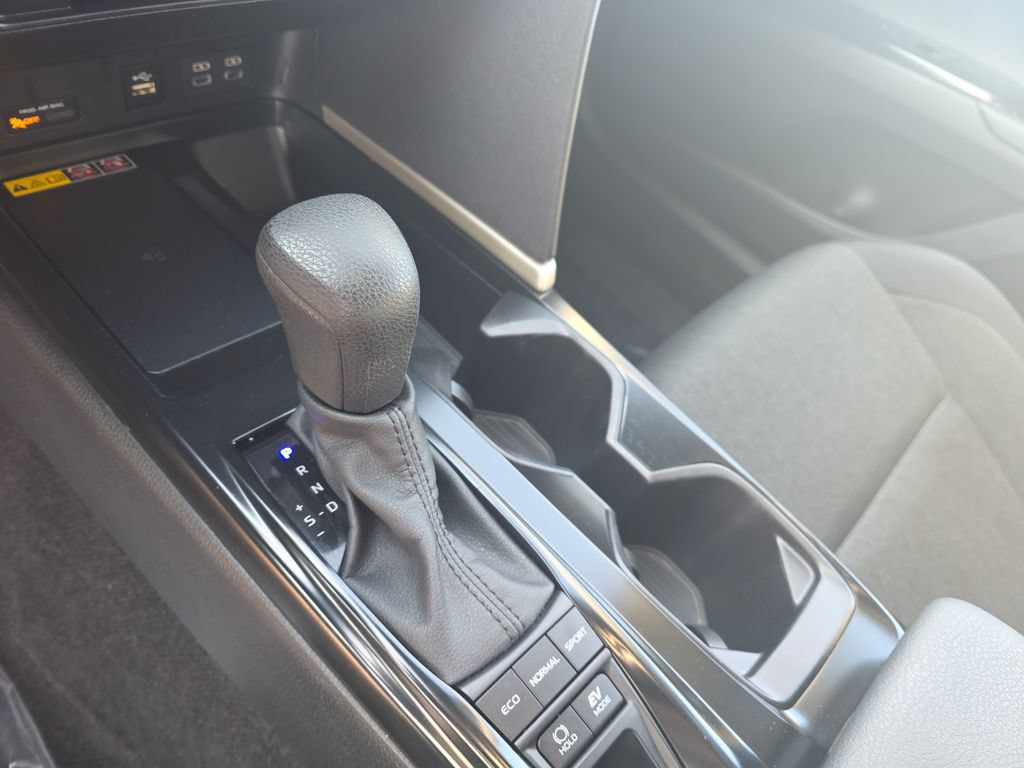 Used 2025 Toyota Camry LE FWD image 22