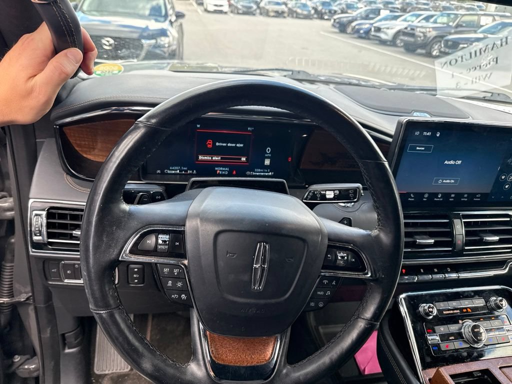 Used 2022 Lincoln Navigator Black Label AWD/4WD image 13