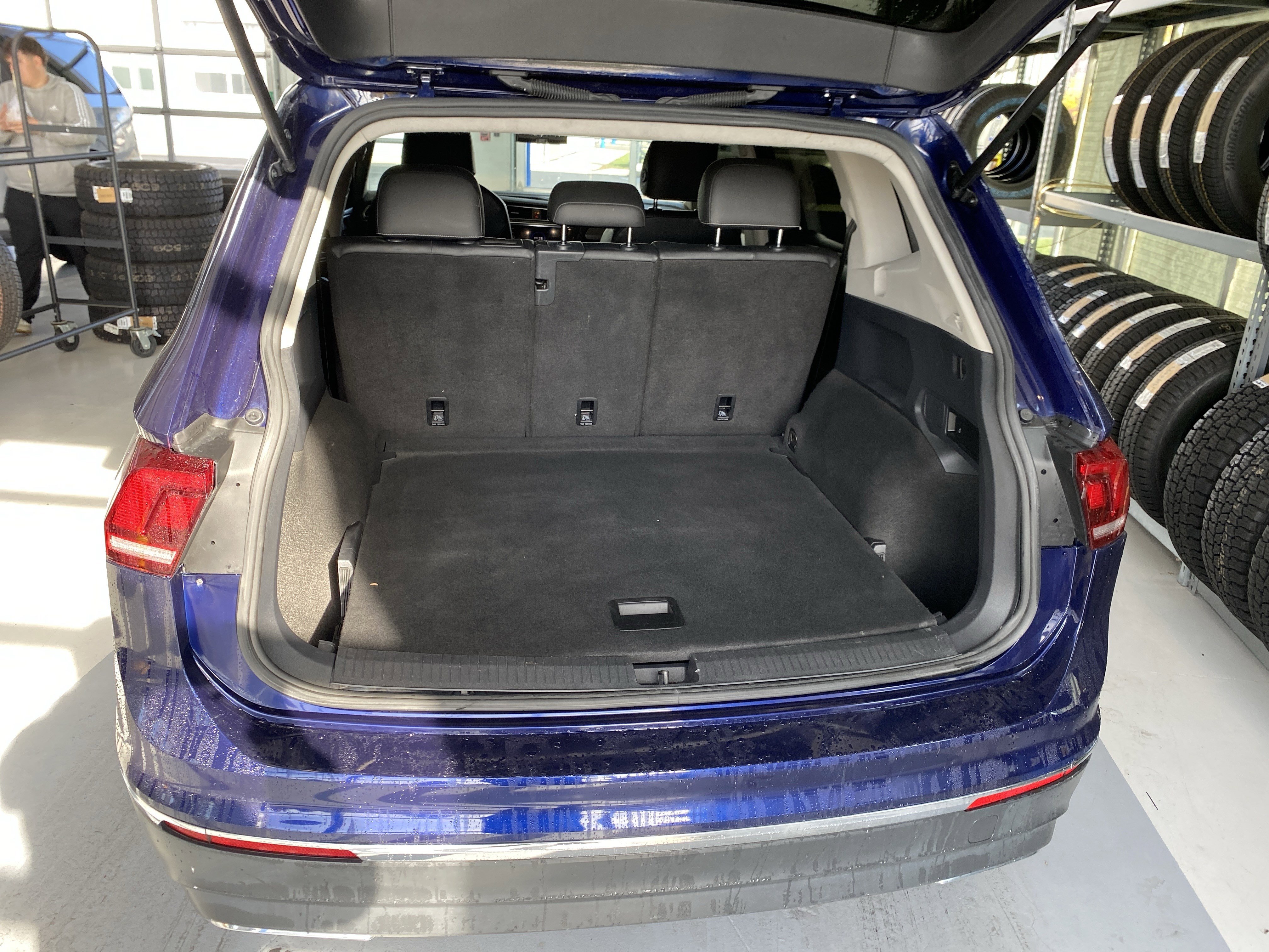 Used 2021 Volkswagen Tiguan SE image 7