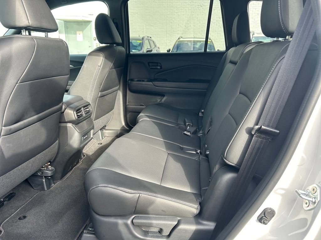 Used 2024 Honda Passport EX-L image 27