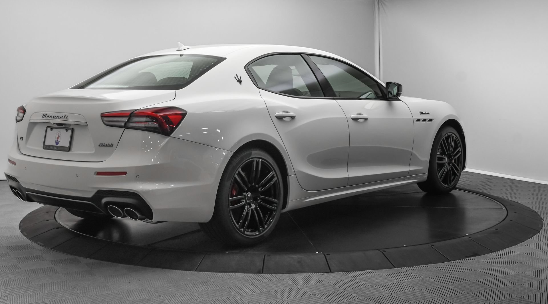 New 2024 Maserati Ghibli Modena Ultima Q4 AWD/4WD image 9