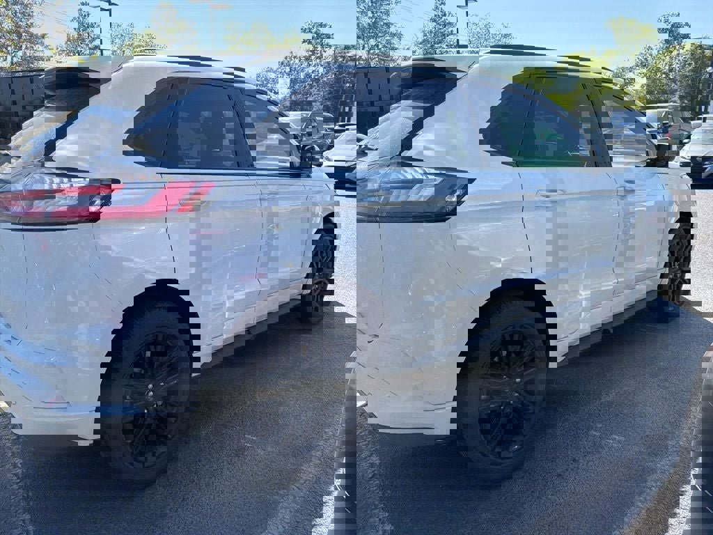 Certified 2023 Ford Edge ST-Line AWD/4WD image 6