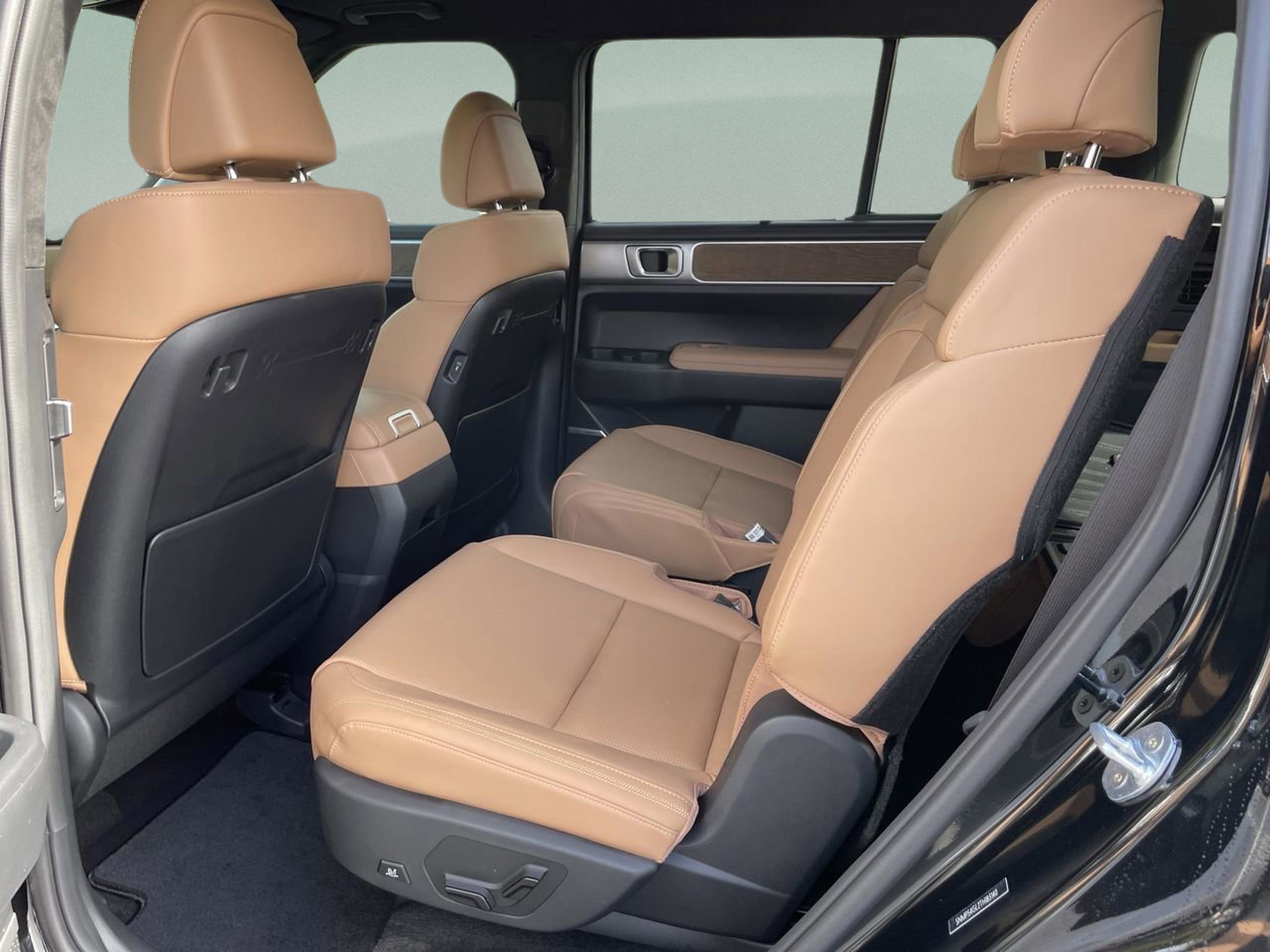 New 2026 Hyundai Santa Fe Calligraphy image 14