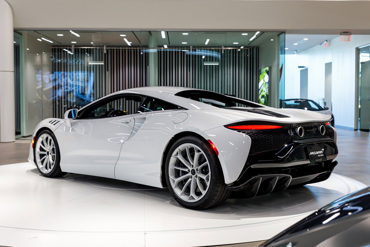 New 2026 McLaren Artura image 11