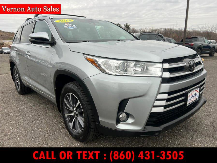 Used 2018 Toyota Highlander XLE image 3