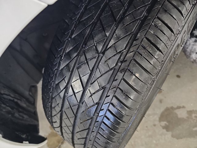 Certified 2025 Lexus ES 300h Ultra Luxury w/ Accessory Package (Z2) image 34