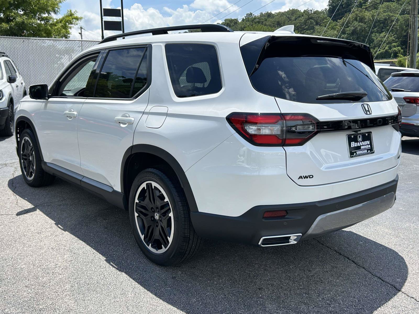 Used 2026 Honda Pilot image 3