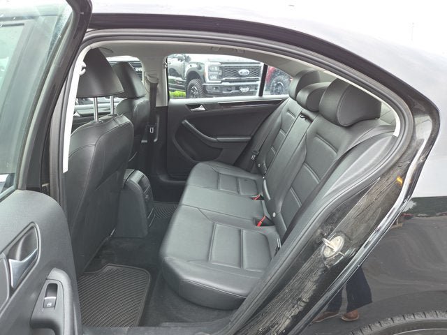 Used 2017 Volkswagen Jetta SEL FWD image 12