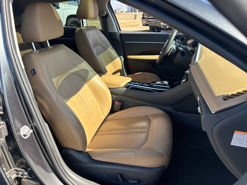 Used 2023 Hyundai Sonata Limited w/ Cargo Package image 13