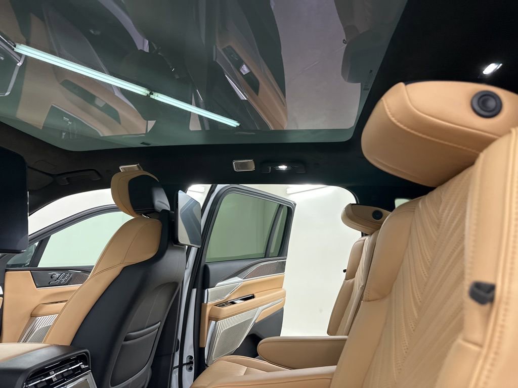 Certified 2025 Cadillac Escalade IQ Sport 2 w/ LPO, ONYX Package image 30