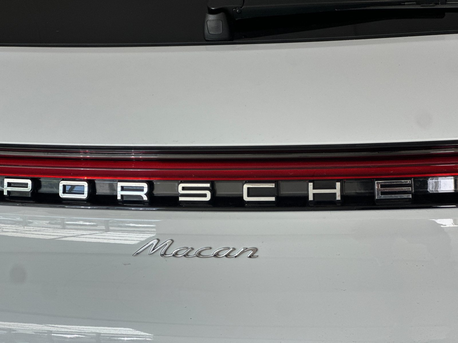 New 2026 Porsche Macan AWD/4WD image 25