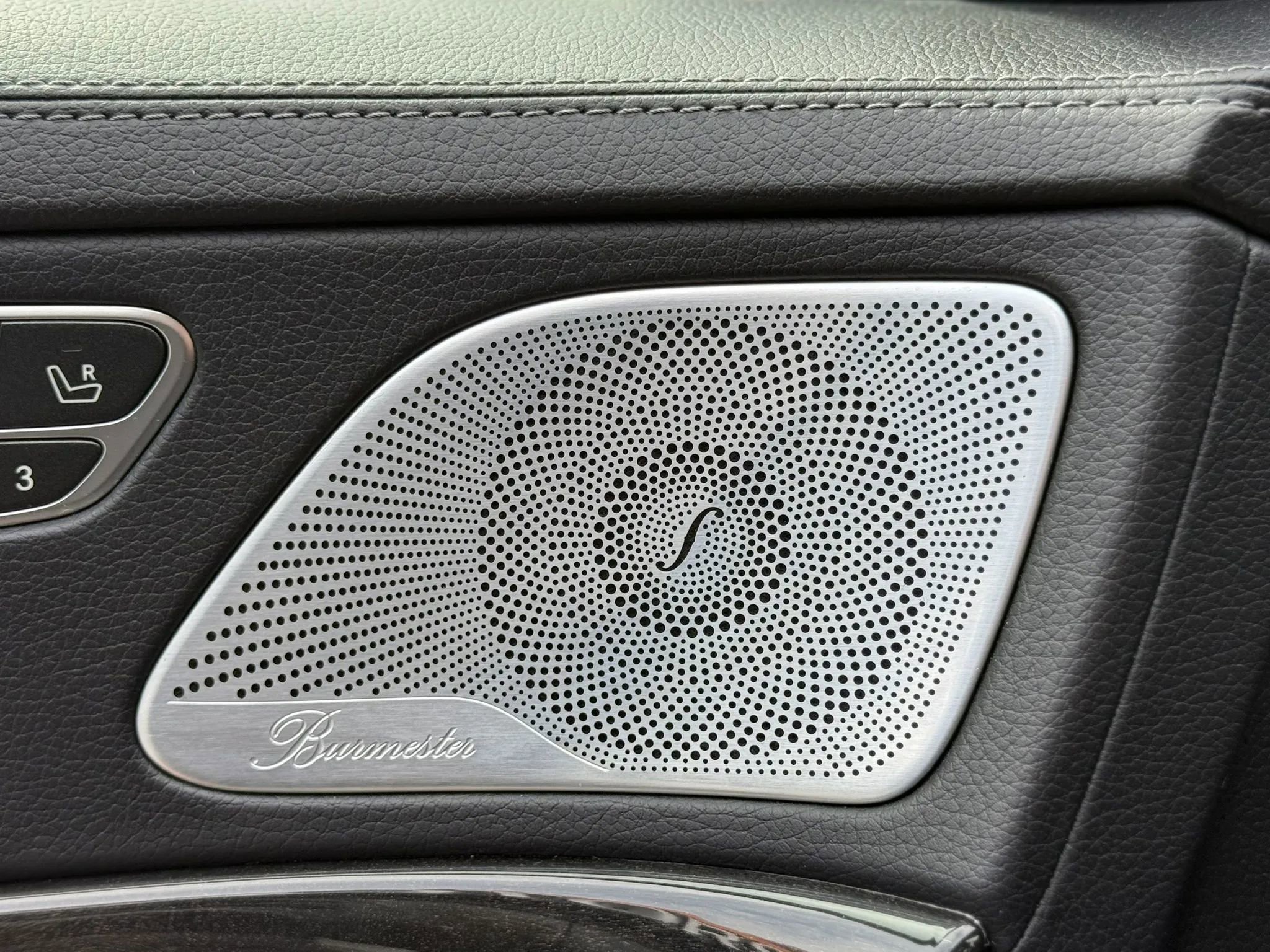 Used 2019 Mercedes-Benz S 560 4MATIC Sedan image 80