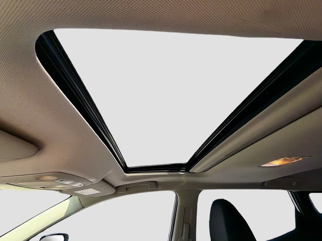 Used 2017 Nissan Rogue Sport SL w/ SL Premium Package image 25