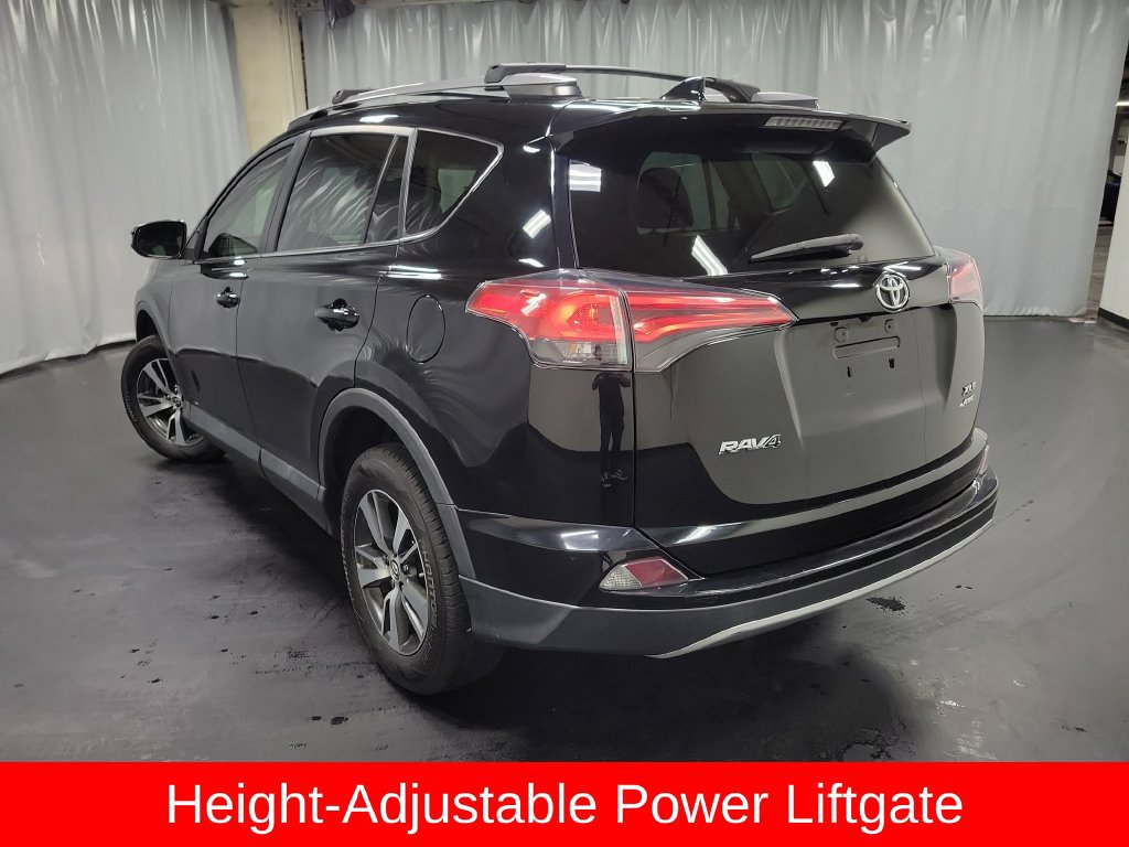 Used 2018 Toyota RAV4 XLE AWD/4WD image 6