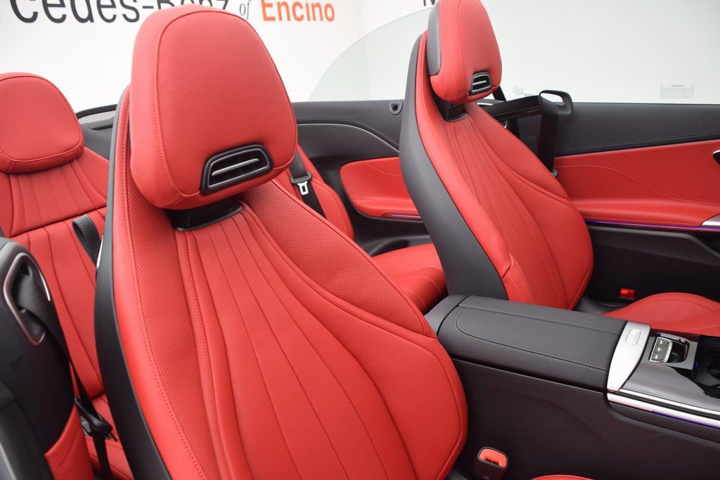 New 2026 Mercedes-Benz CLE 300 4MATIC Cabriolet image 16