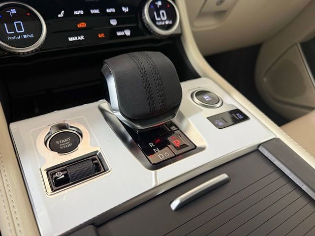 Certified 2026 Jaguar F-PACE R-Dynamic S image 27