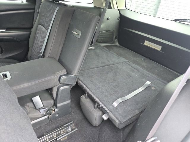 Used 2016 Dodge Journey SXT w/ Comfort/Convenience Group image 25