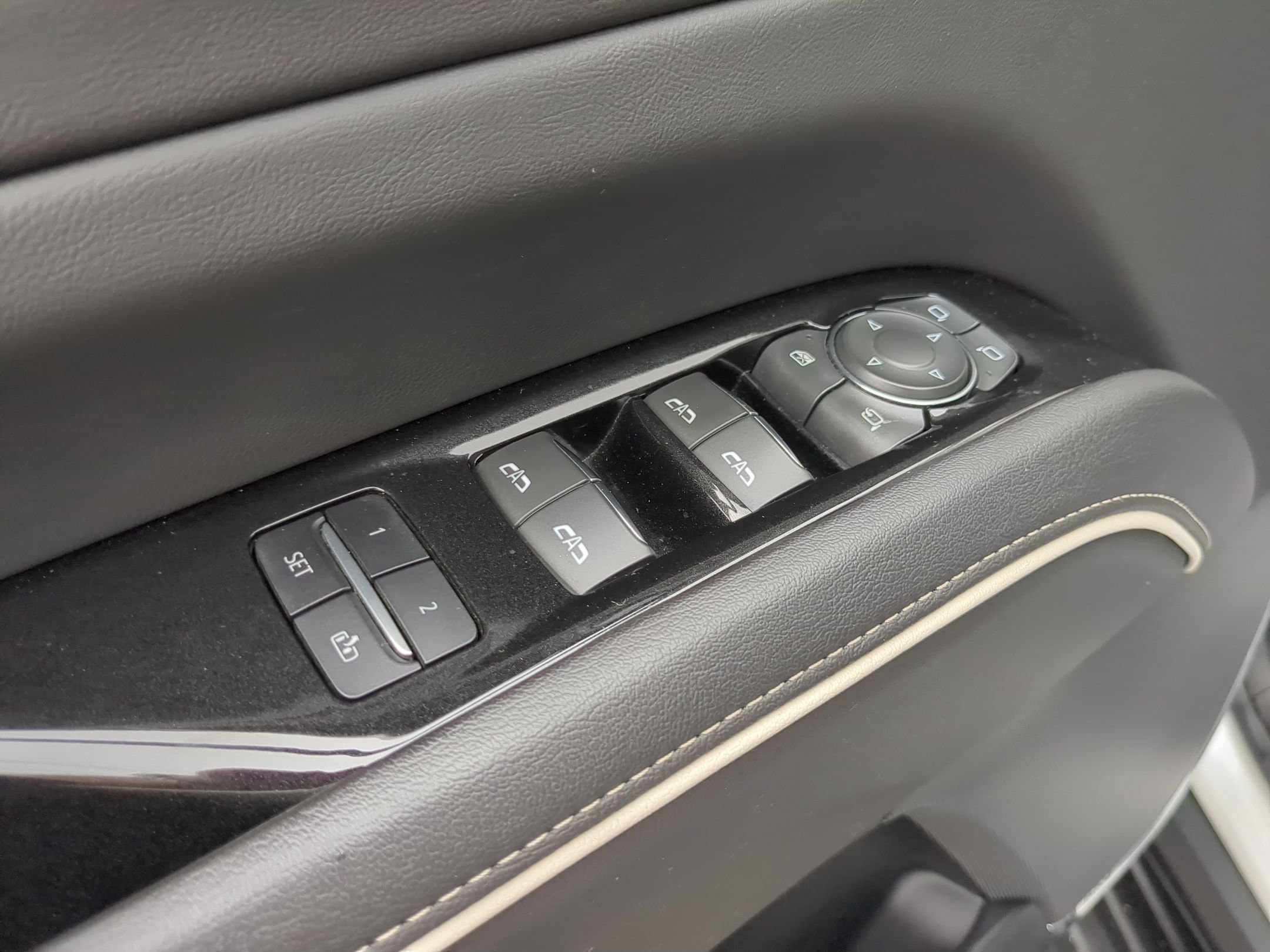 Certified 2022 Cadillac Escalade Luxury AWD/4WD image 22