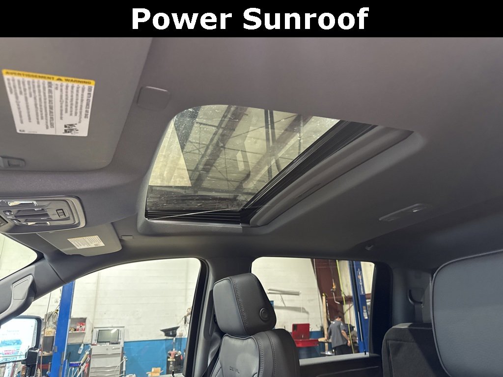 New 2025 GMC Sierra 2500 Denali w/ Denali Reserve Package image 3