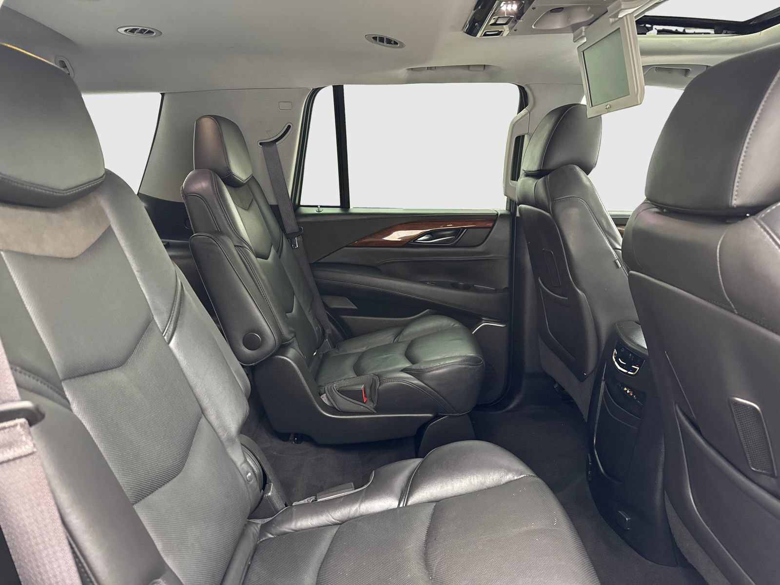 Used 2016 Cadillac Escalade Premium AWD/4WD image 47