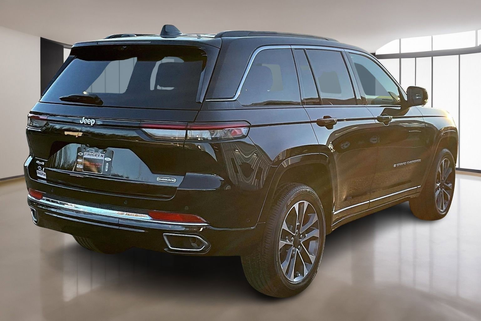 New 2025 Jeep Grand Cherokee Overland w/ Adv Protech Group III image 17