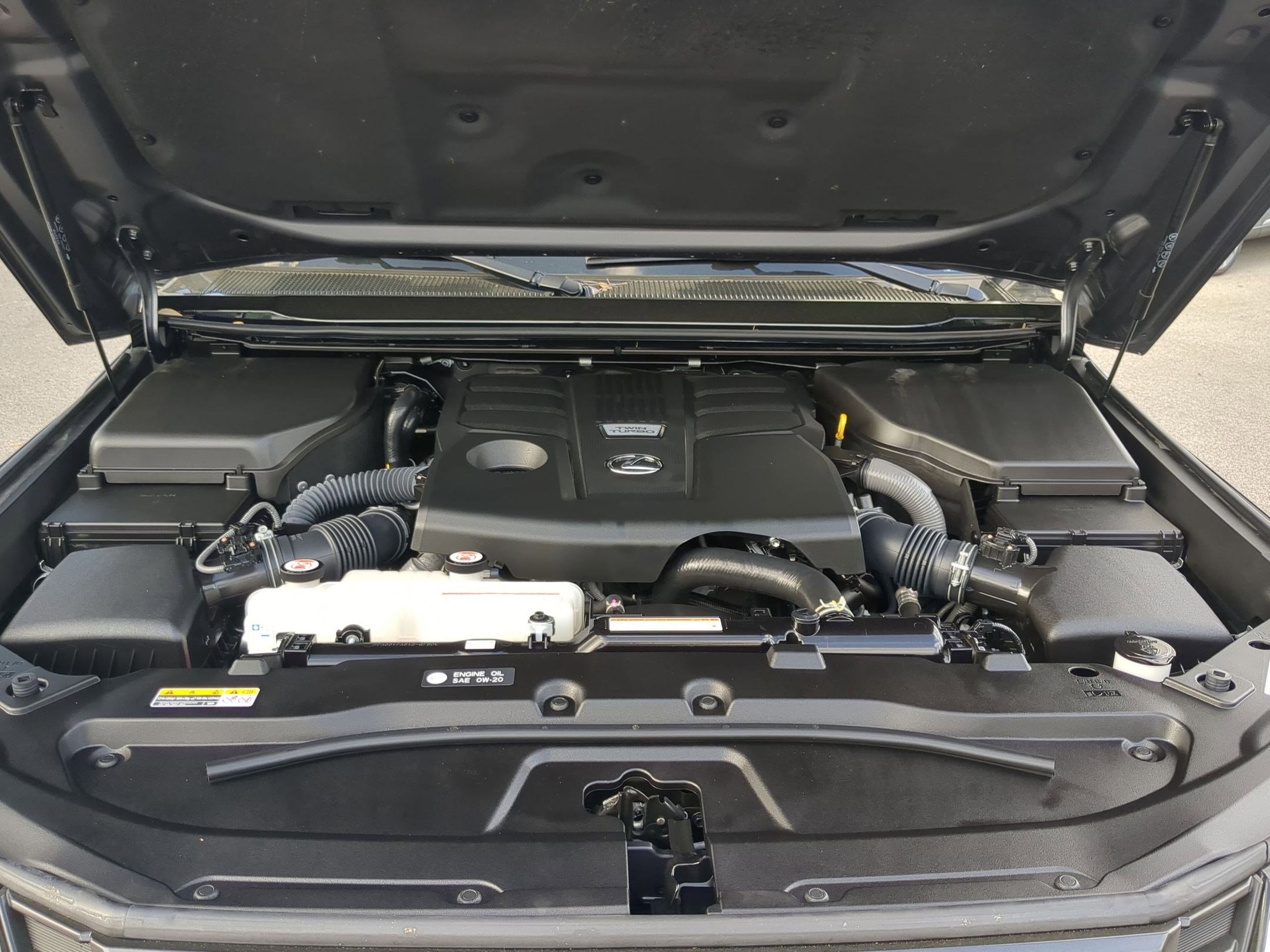 Used 2025 Lexus GX 550 w/ Accessory Package (Z1) AWD/4WD image 25