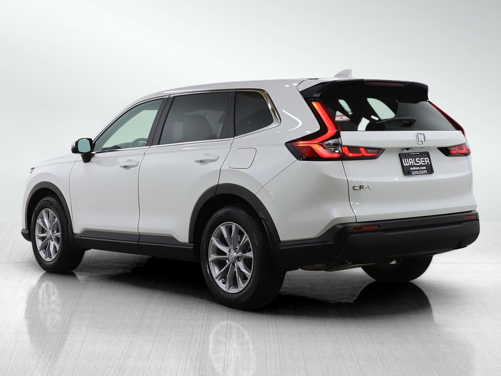 Used 2024 Honda CR-V EX image 3