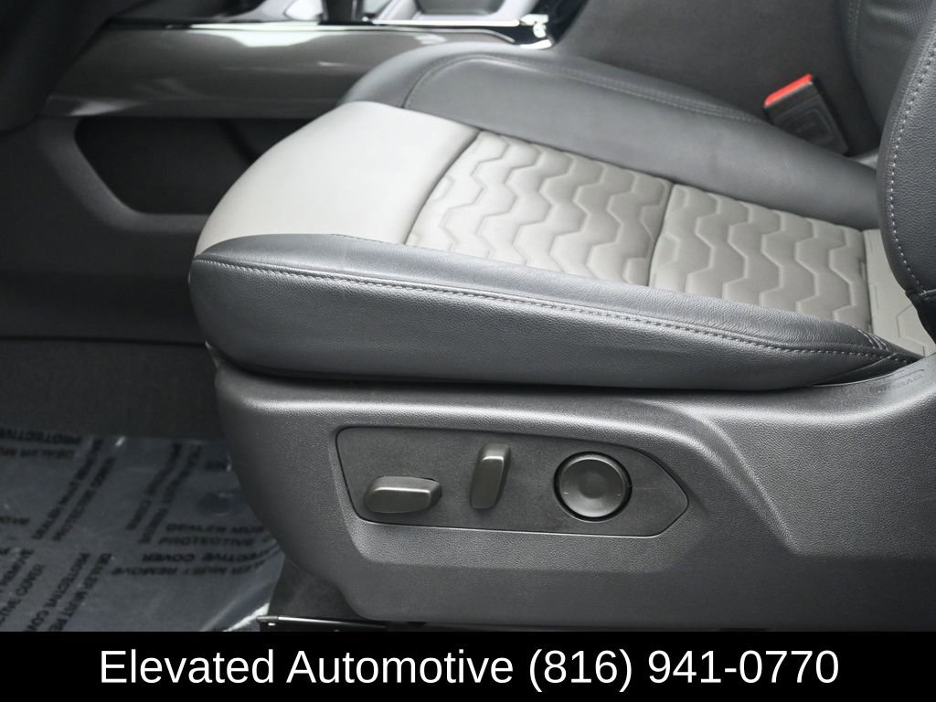 Used 2025 Chevrolet Silverado 1500 ZR2 w/ Technology Package image 15