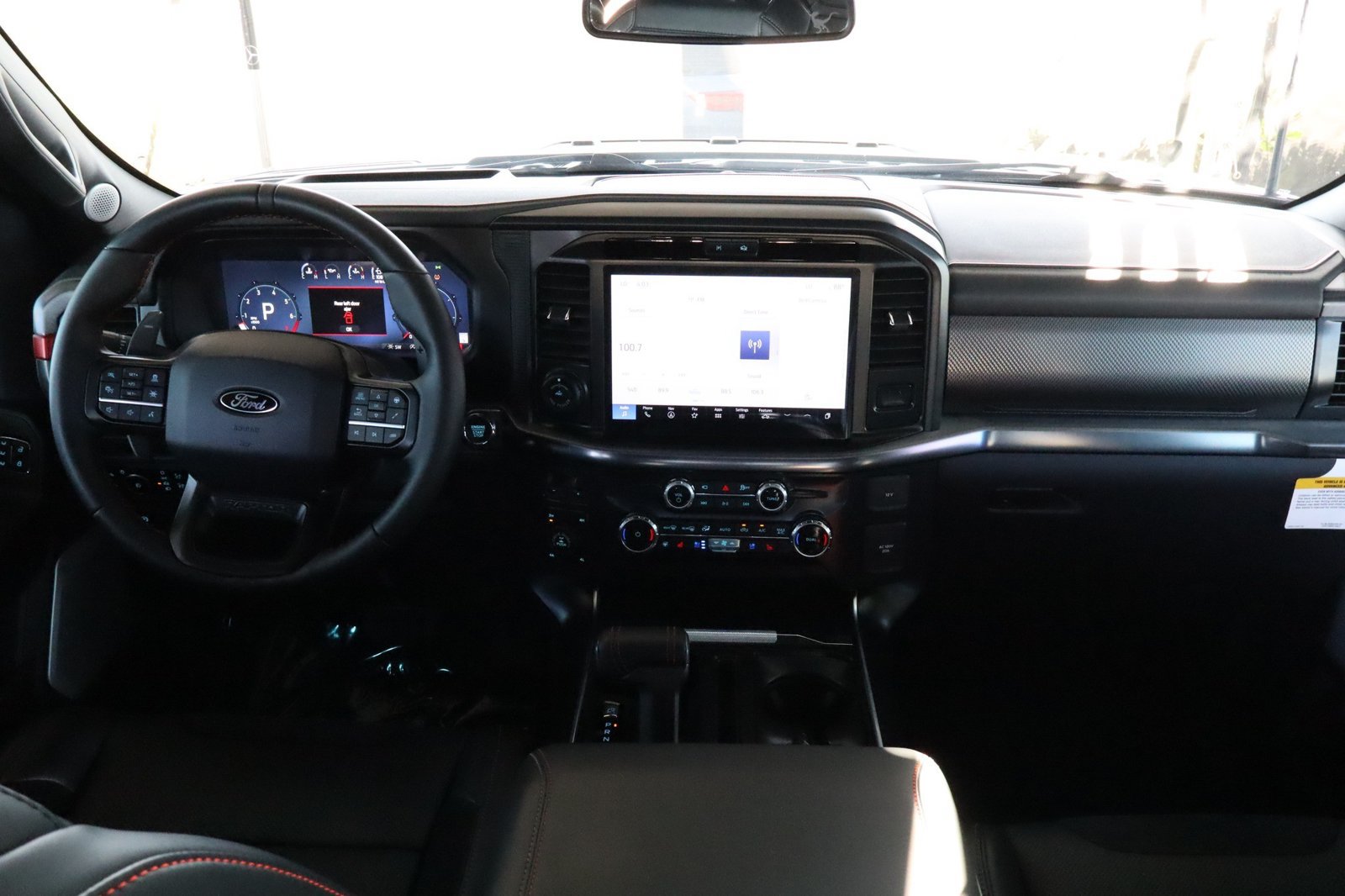 Used 2025 Ford F150 Raptor AWD/4WD image 28