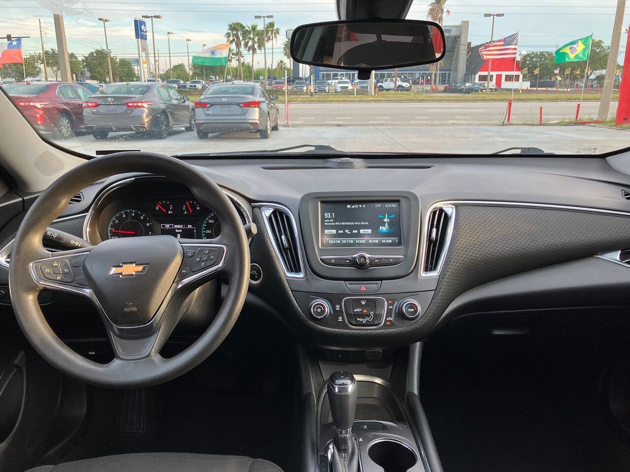 Used 2018 Chevrolet Malibu LT FWD image 7