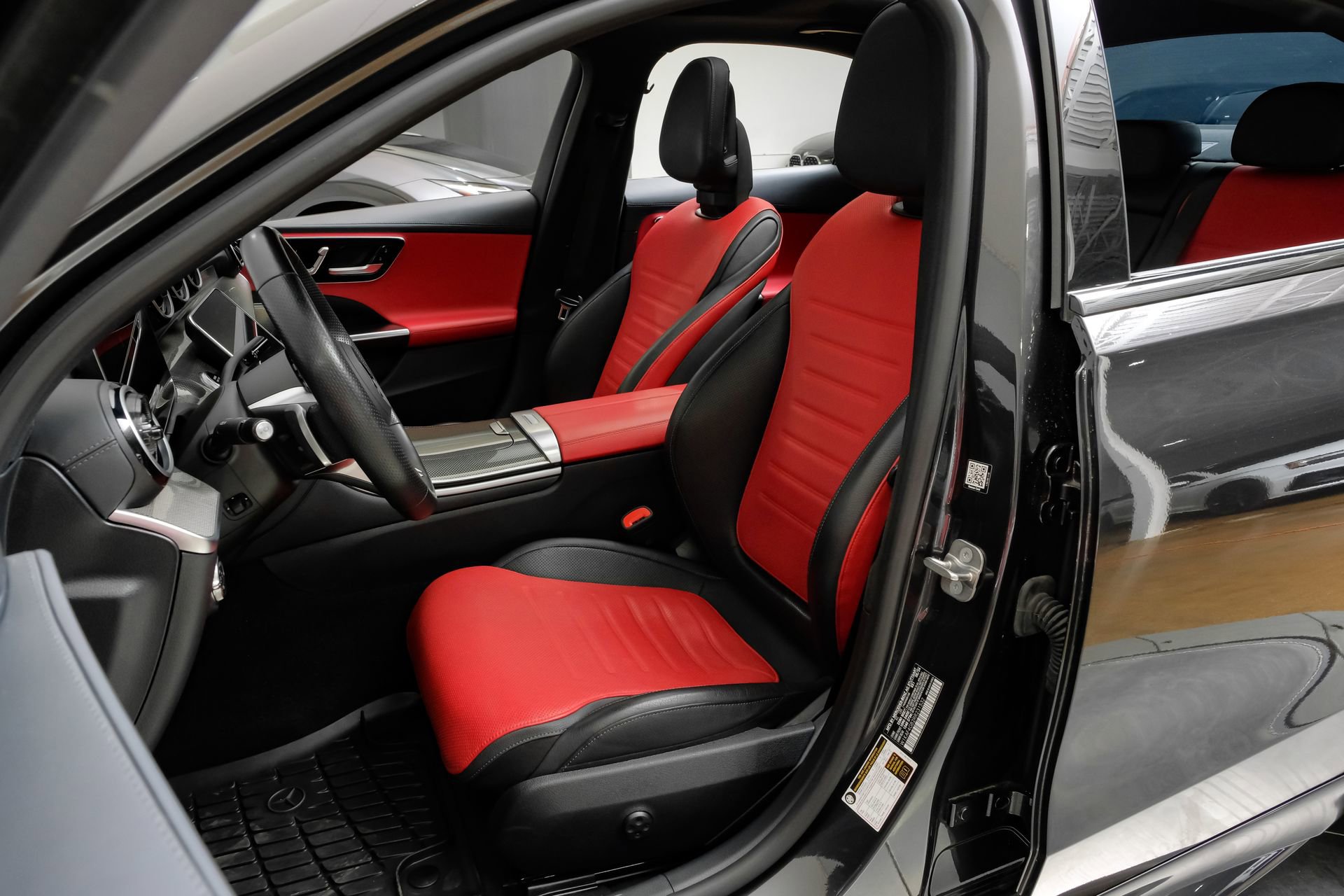 Used 2024 Mercedes-Benz C 300 Sedan w/ Pinnacle Trim Package image 30