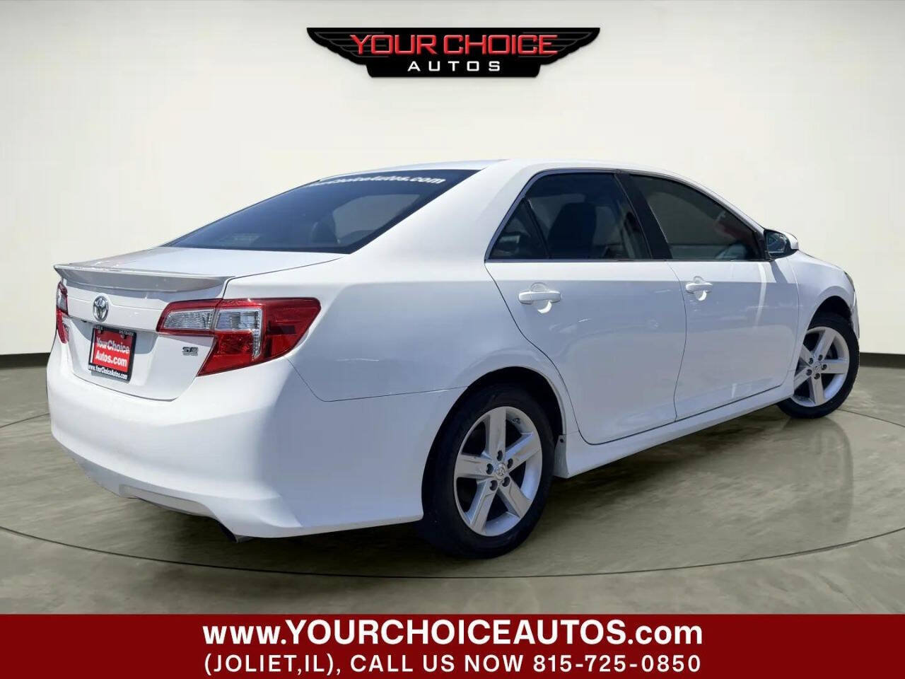 Used 2014 Toyota Camry SE FWD image 6