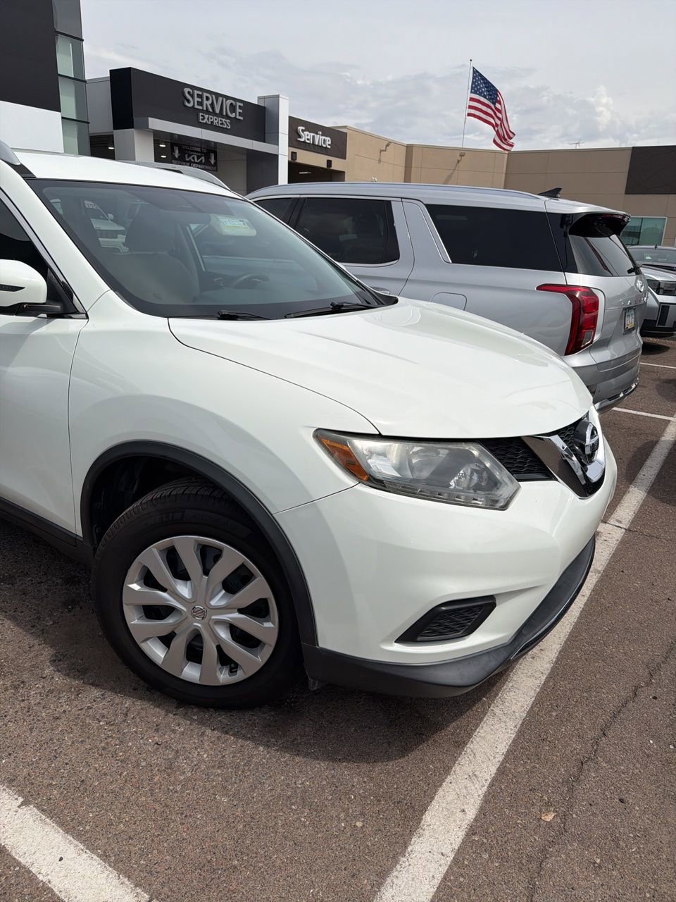 Used 2016 Nissan Rogue S w/ Appearance Package image 6