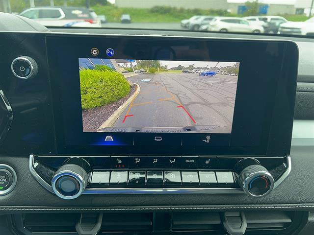 Used 2024 Chevrolet Colorado LT w/ LT Convenience Package II AWD/4WD image 19
