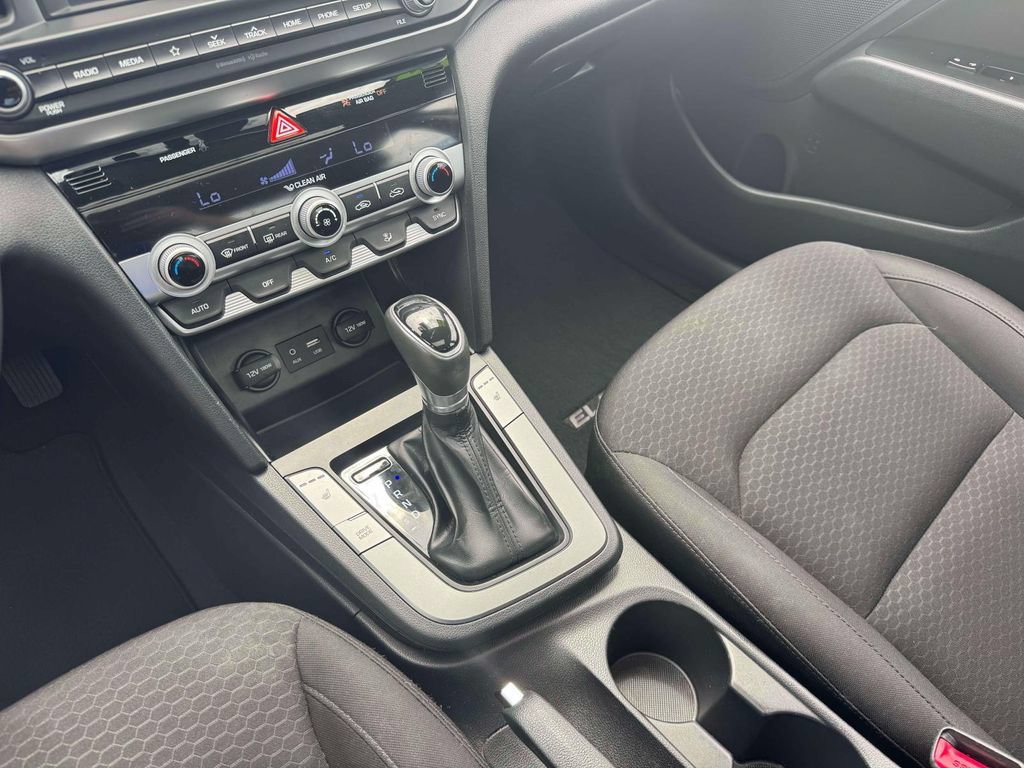 Used 2020 Hyundai Elantra Value Edition w/ Cargo Package (C1) FWD image 29