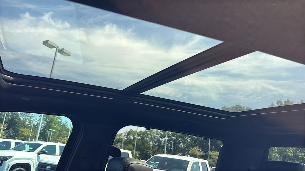 New 2026 Toyota Tundra Platinum AWD/4WD image 11