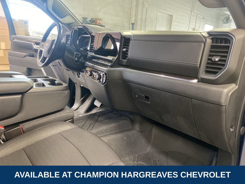 Certified 2022 Chevrolet Silverado 1500 LT AWD/4WD image 37