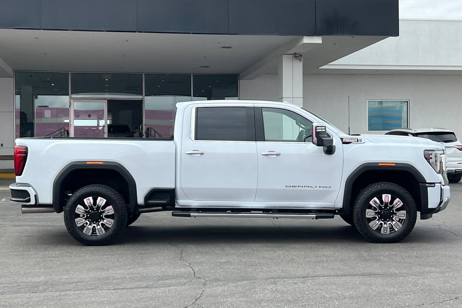 New 2026 GMC Sierra 2500 Denali AWD/4WD image 3