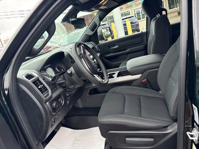 New 2026 RAM 1500 Express AWD/4WD image 9