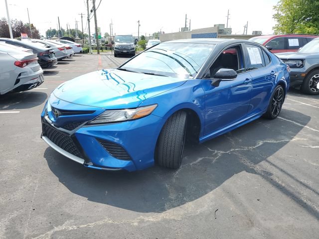 Used 2019 Toyota Camry XSE w/ Navigation Package FWD image 2