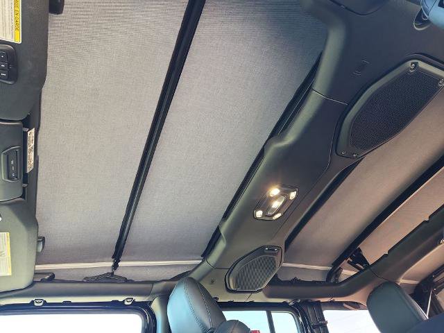 Used 2023 Jeep Wrangler Unlimited Sahara image 16