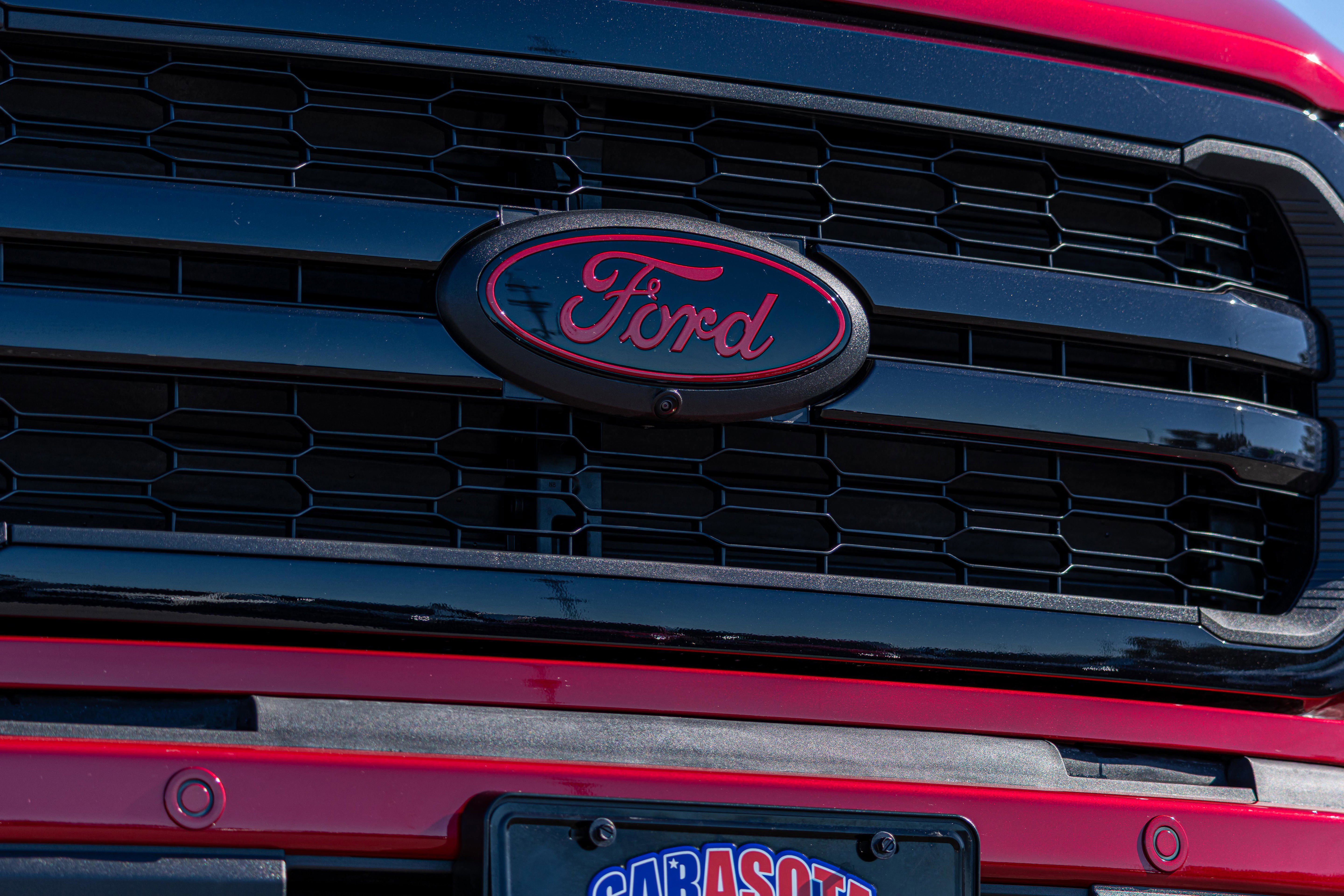 New 2025 Ford F150 Lariat w/ Equipment Group 501A Mid AWD/4WD image 23