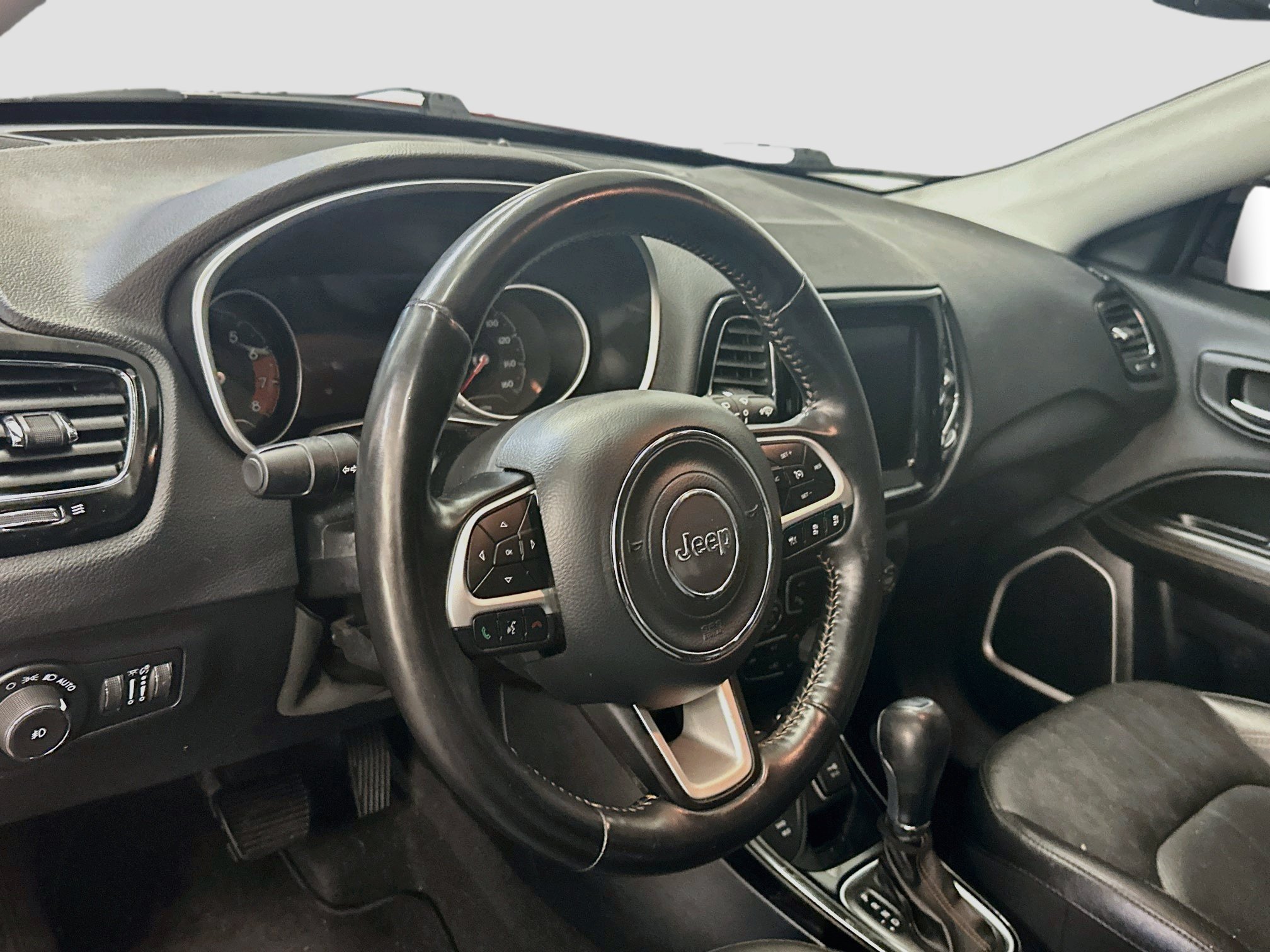 Used 2021 Jeep Compass Limited AWD/4WD image 18