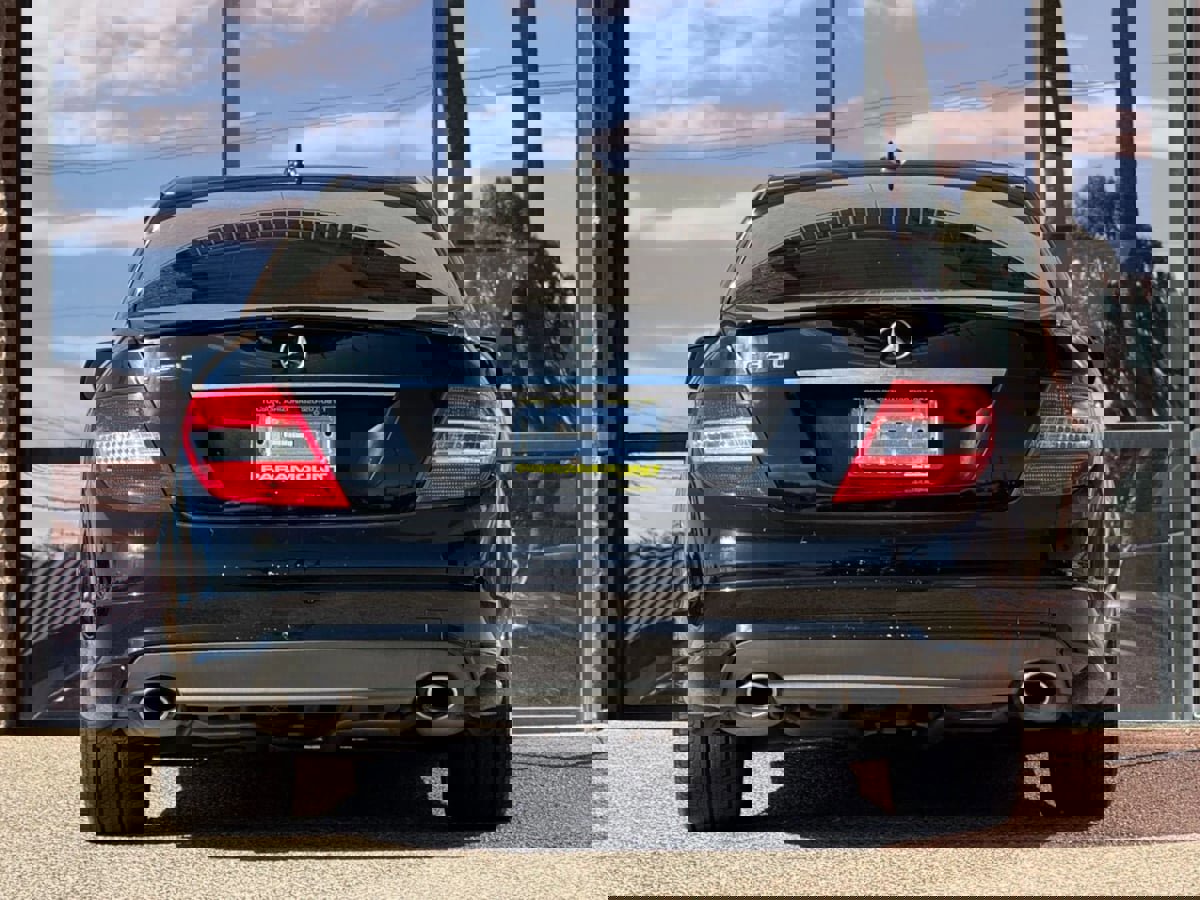 Used 2009 Mercedes-Benz C 350 Sport image 10