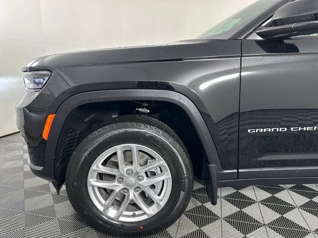 New 2026 Jeep Grand Cherokee L Laredo AWD/4WD image 2