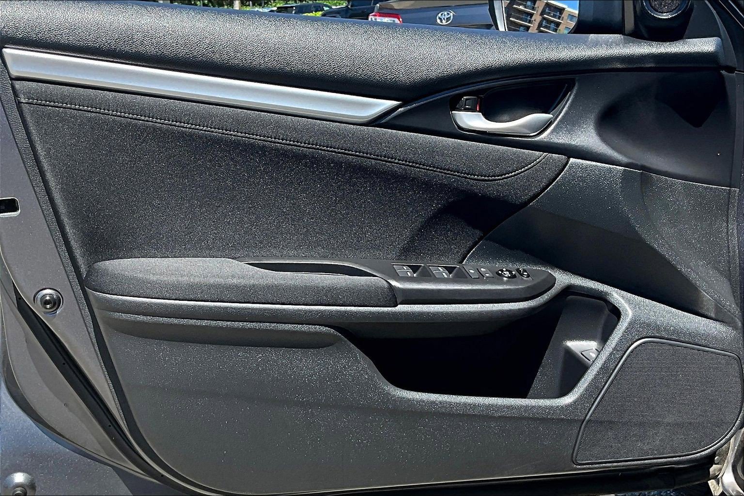 Used 2019 Honda Civic EX image 18